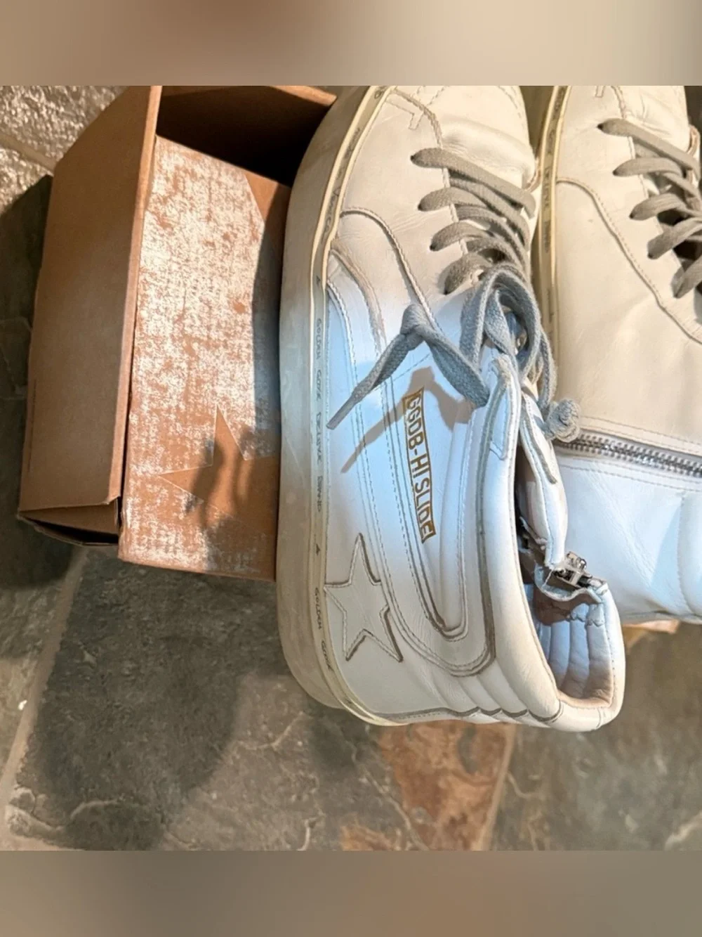 RARE ⭐️ Golden Goose Leather White Hi-Top Distressed Size 9 Hi- Slides - Picture 5 of 8